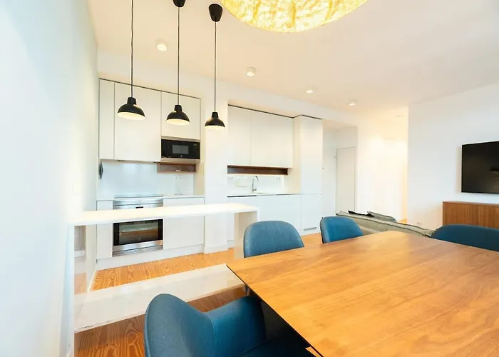 Bairro Alto Bright With Ac Elevator Appartement *