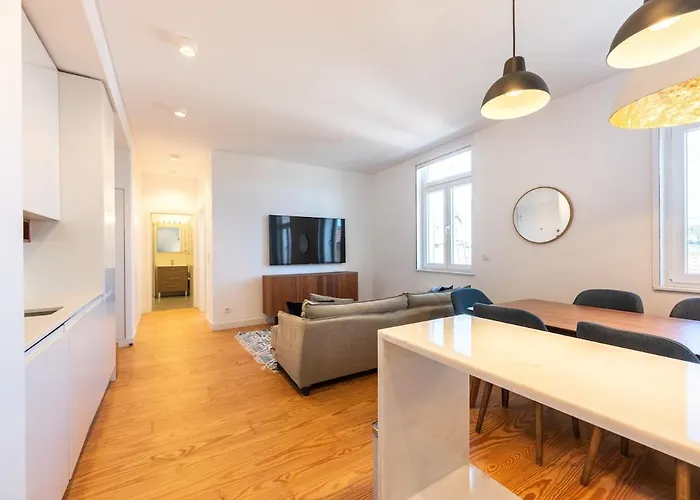 Bairro Alto Bright With Ac Elevator * Lizbona