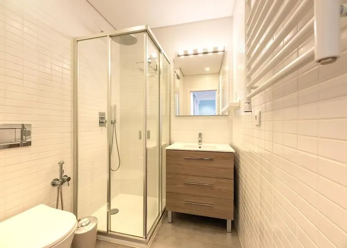 Bairro Alto Bright With Ac Elevator Lisbona