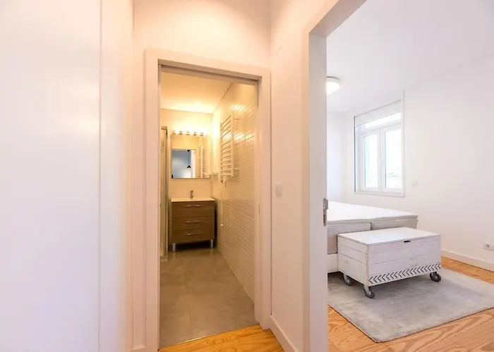 Appartamento Bairro Alto Bright With Ac Elevator Lisbona